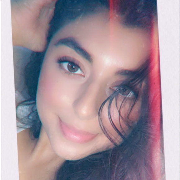 Meet your Posher, Marcia - Picture 4 of 4